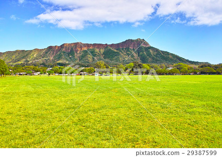 從卡皮歐拉尼公園看到的鑽石頭 29387599