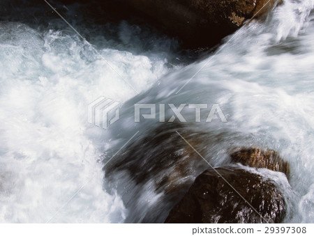 山間溪流 山間溪流 29397308