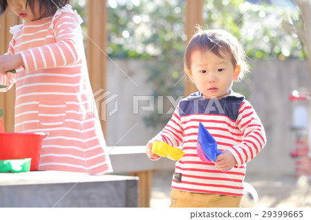 孩子們一起玩 孩子們一起玩 29399665