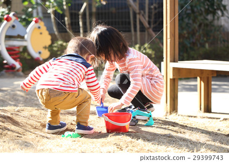 Children to play with Children to play with 29399743