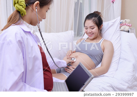 pregnant 29399997