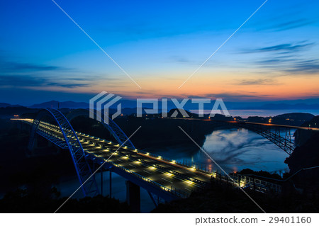 Saikai橋的黎明和日出從Saikai的山頂從天文台 29401160