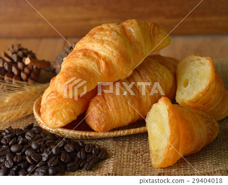 croissant on wooden background 29404018
