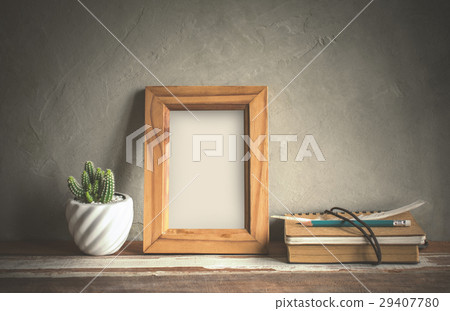 mock up blank photo frame with cactus flower 29407780