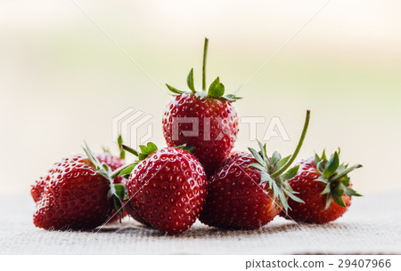 red close up strawberries with selective focus  29407966