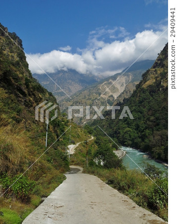 Road from Besi Sahar to Manang 29409441