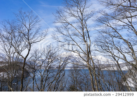 Nojiri Lake in winter Nojiri Lake in winter 29412999