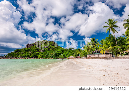 Beautiful beach at Seychelles 29414812
