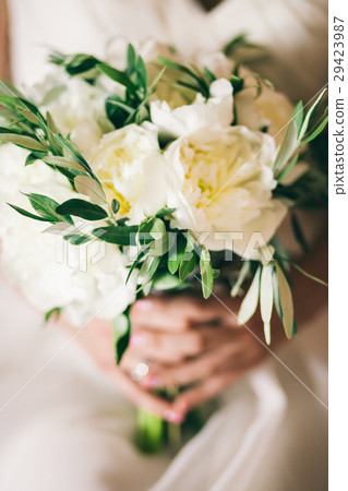 wedding bouquet white peonies 29423987