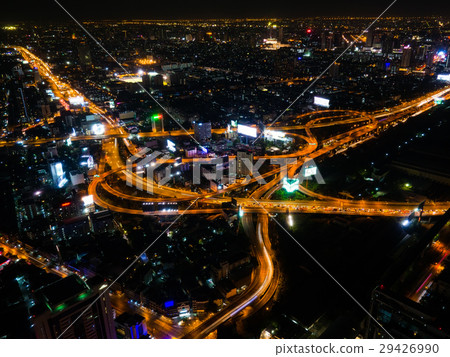 連接點高速公路夜視圖在曼谷,泰國 連接點高速公路夜視圖在曼谷,泰國 29426990