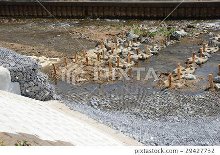 Kuszeki · grass weir Kuszeki · grass weir 29427732