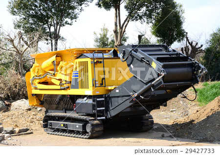 Self-propelled screen of new car Self-propelled screen of new car 29427733