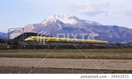 Mt. Ibuki and Dr. Yellow 29432915