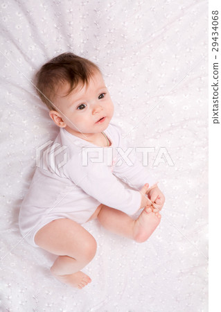 Baby girl 29434068
