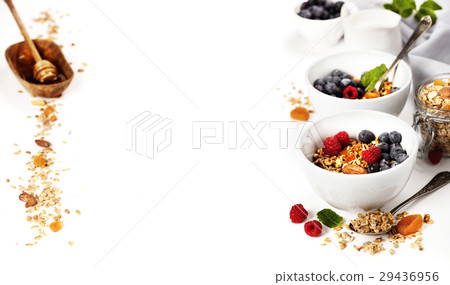 Healthy breakfast 29436956