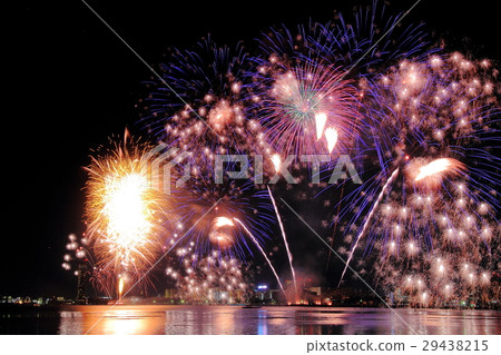 琵琶湖大型煙花節(滋賀縣大津市) 琵琶湖大型煙花節(滋賀縣大津市) 29438215