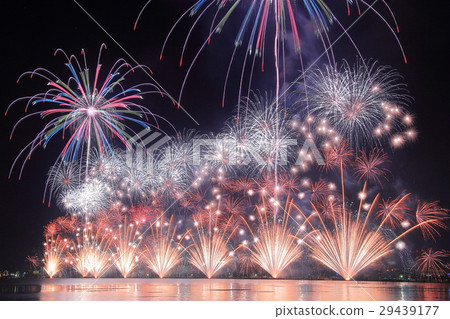 Biwako Large Fireworks Festival (Otsu City, Shiga Prefecture) Biwako Large Fireworks Festival (Otsu City, Shiga Prefecture) 29439177
