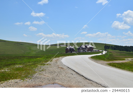 Mountain Road in Spring Mountain Road in Spring 29440015