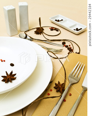 Table Serving 29442184