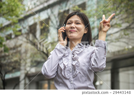 商務女性講電話 太好了 成交 商務女性講電話 太好了 成交 29443148