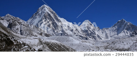 Majestic mount Pumori Majestic mount Pumori 29444835