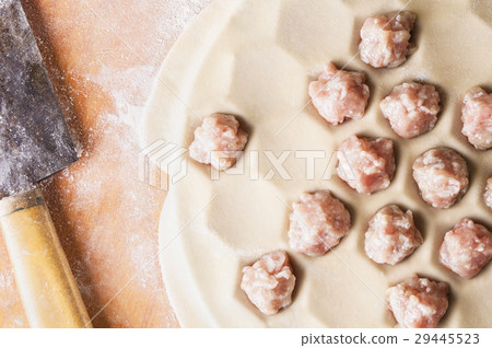 Homemade Meat Dumplings - russian pelmeni Homemade Meat Dumplings - russian pelmeni 29445523