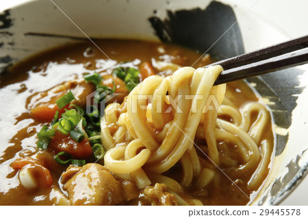 Curry udon  29445578