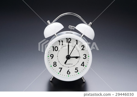鬧鐘3點鐘 29446030