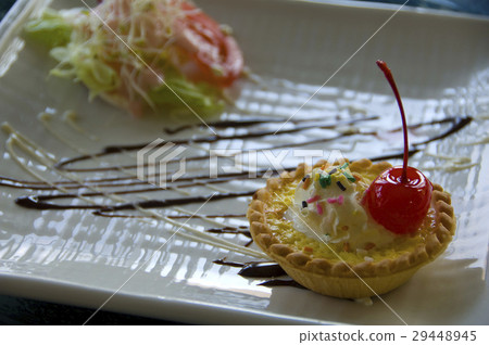 蛋塔,糕點,點心,烘培,櫻桃 蛋塔,糕點,點心,烘培,櫻桃 29448945