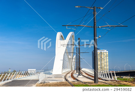New tram line Strasbourg - Kehl connects France 29459082