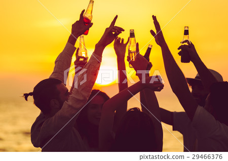 Friends Beach Party Drinks Toast Celebration Friends Beach Party Drinks Toast Celebration 29466376