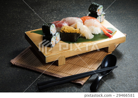 sushi sushi 29466581