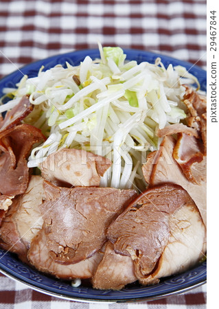 Char siu noodles 29467844
