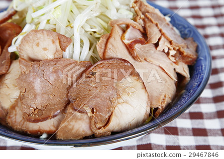 Char siu noodles 29467846