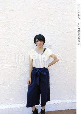 Female portrait 29468000