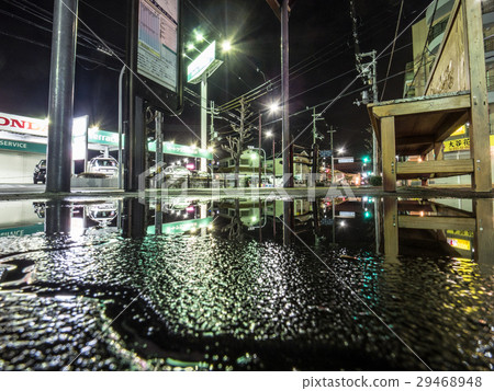 在水坑之外（水坑填料） 29468948