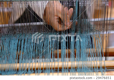 Threading of weaning work 29476851