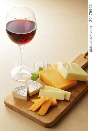 奶酪和葡萄酒 29476946