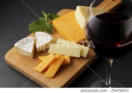 Cheese and wine Cheese and wine 29476952