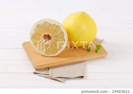 fresh ripe pomelo fresh ripe pomelo 29483622