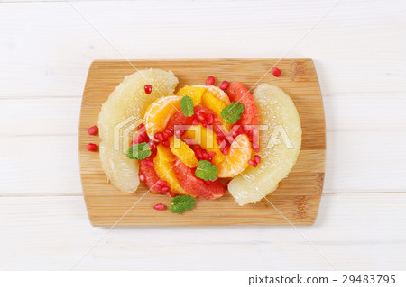Citrus and pomegranate salad Citrus and pomegranate salad 29483795