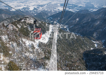 Mie prefecture Winter location Ropeway lower bounds under white eyes Yunoyama hot spring town 29485710