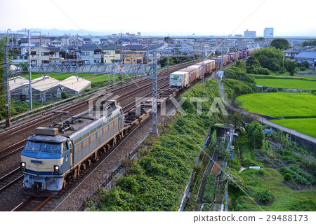 EF6635集裝箱貨運列車目前存放在京都鐵路博物館 EF6635集裝箱貨運列車目前存放在京都鐵路博物館 29488173