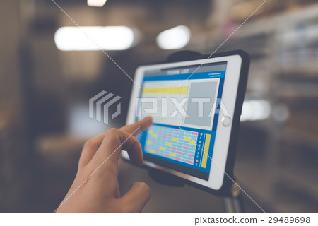 Pick up work 29489698