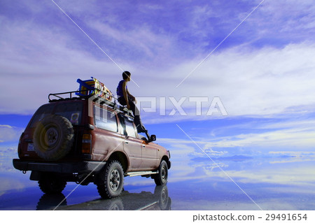 Uyuni Salt Lake Clear Land Cruiser 29491654