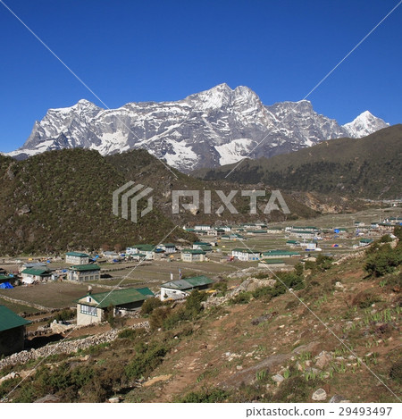 Spring day in Khumjung 29493497