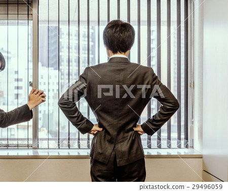 A businessman who ignores the explanation 29496059