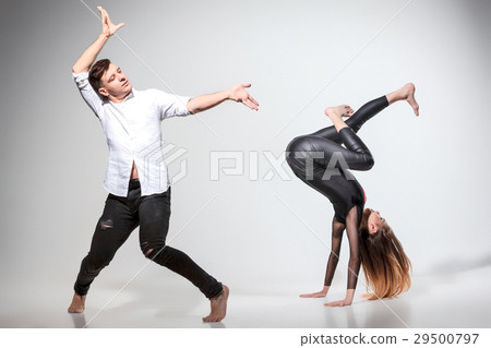 Two people dancing in contemporary stile 29500797