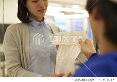 送餐處使用 29504037