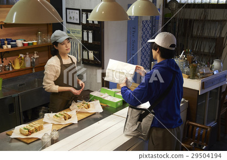 送餐的餐廳 送餐的餐廳 29504194